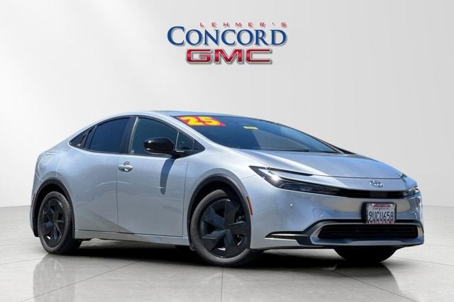 2025 Toyota Prius Plug-In Hybrid